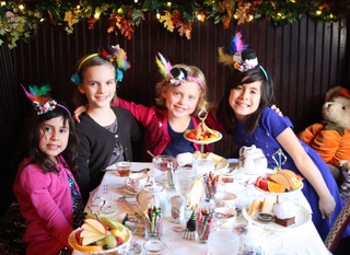 queenmaryteaparty2.jpg