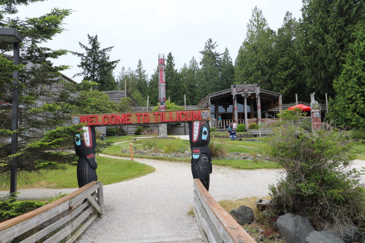 Blake Island: Tillicum Village