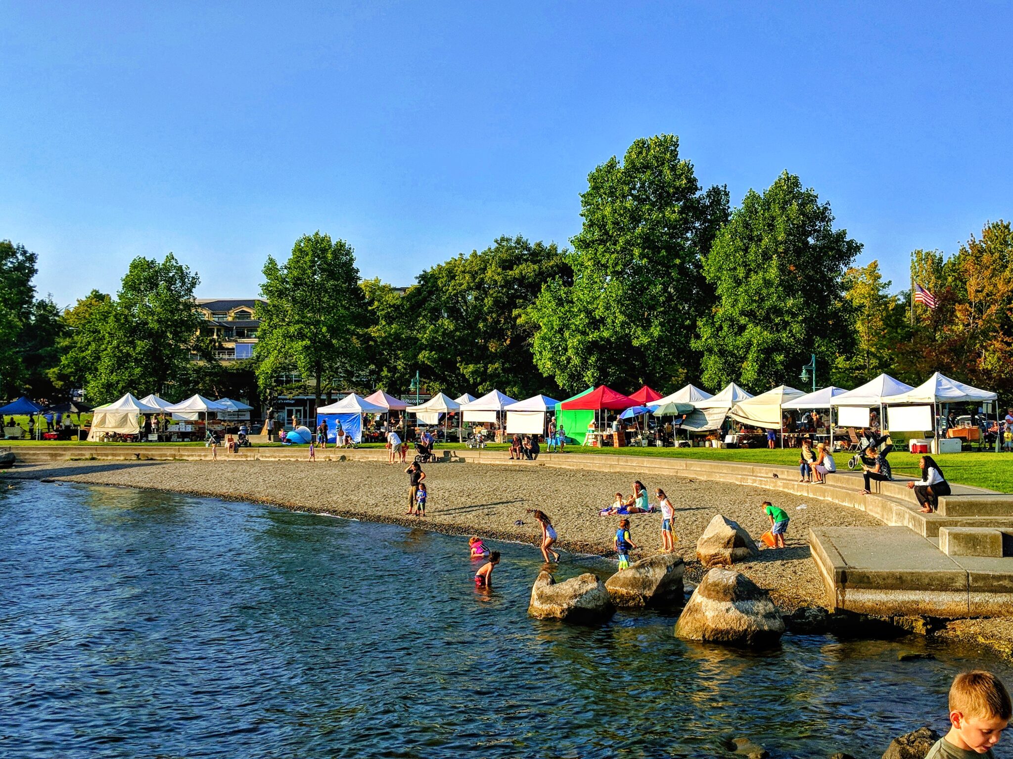 Kirkland Wednesday Market 