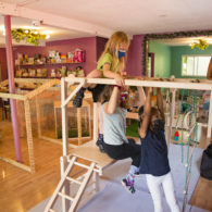 child wonder the world