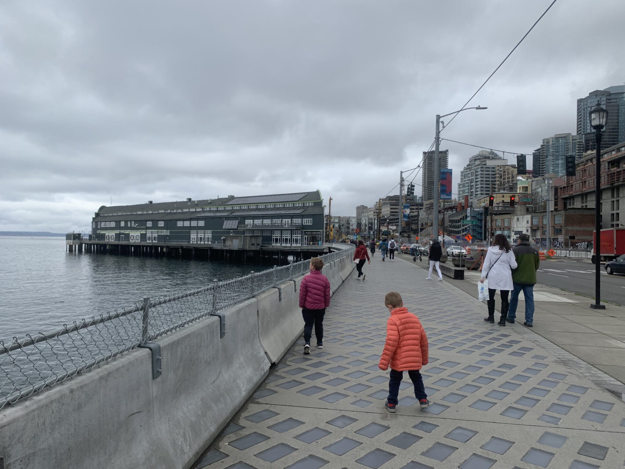 Seattle waterfront with kids