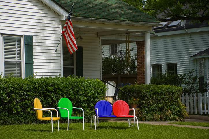 Make front yard connections all year round