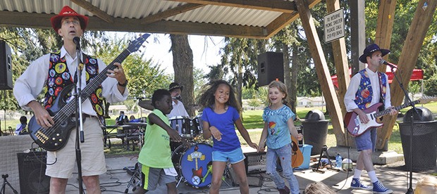 kids summer stage
