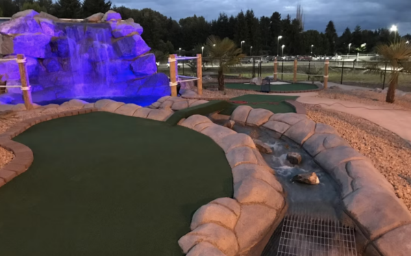 King family fun mini golf course. Image courtesy: King Family Fun Center