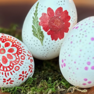egg decorating