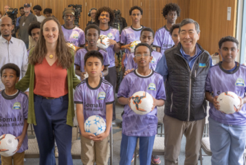 Seattle Mayor Katie Wilson with members of the Somali Health Board soccer team (Image: Seattlefwc26)