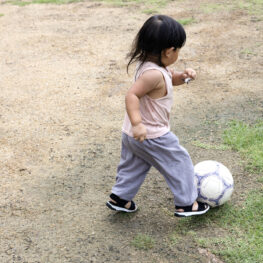 unstructured play for kids